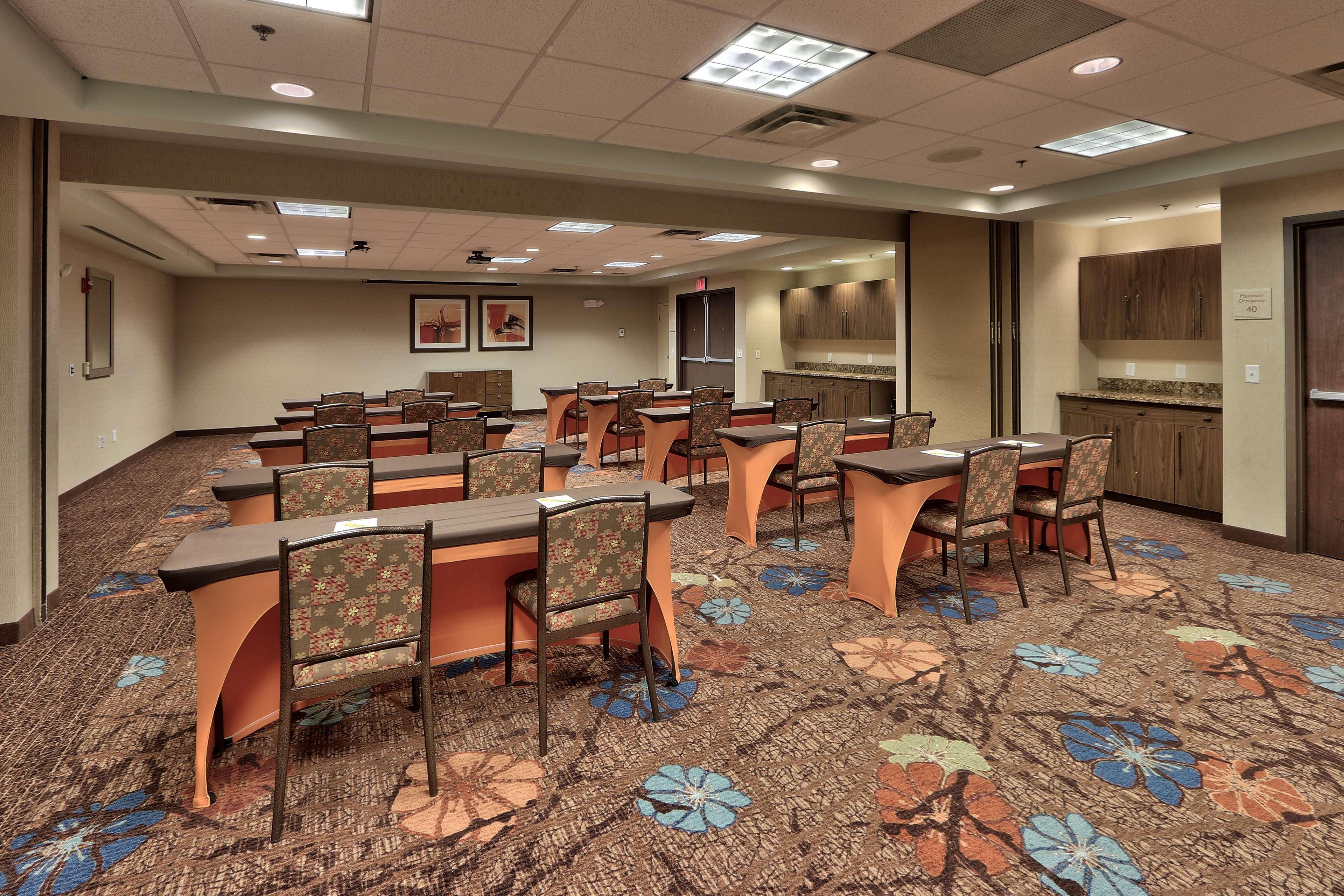 Hilton Garden Inn Albuquerque Airport Zewnętrze zdjęcie