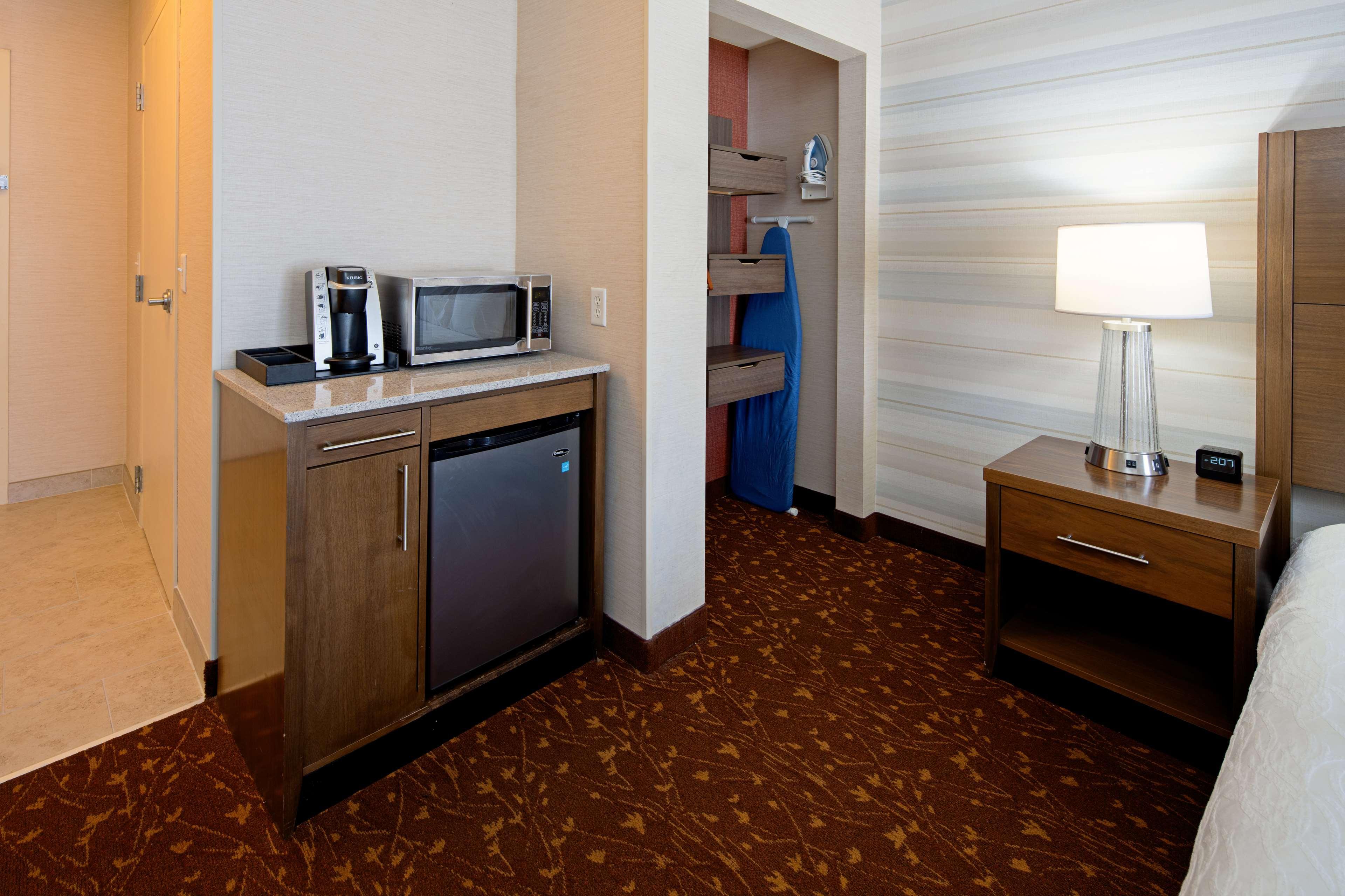 Hilton Garden Inn Albuquerque Airport Zewnętrze zdjęcie